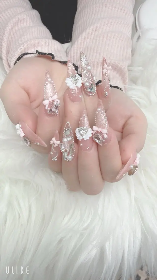 ネイル アートネイル オーロラネイル ボルドー チークネイル フレンチネイル ハンドネイル Sakura スカルプ専門店のネイルデザイン