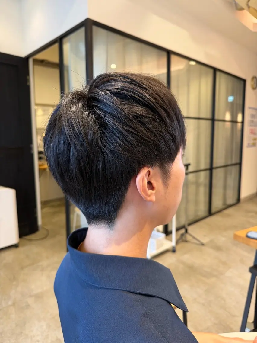メンズカット＋ダメージ補修シャンプートリートメントサービスの写真
