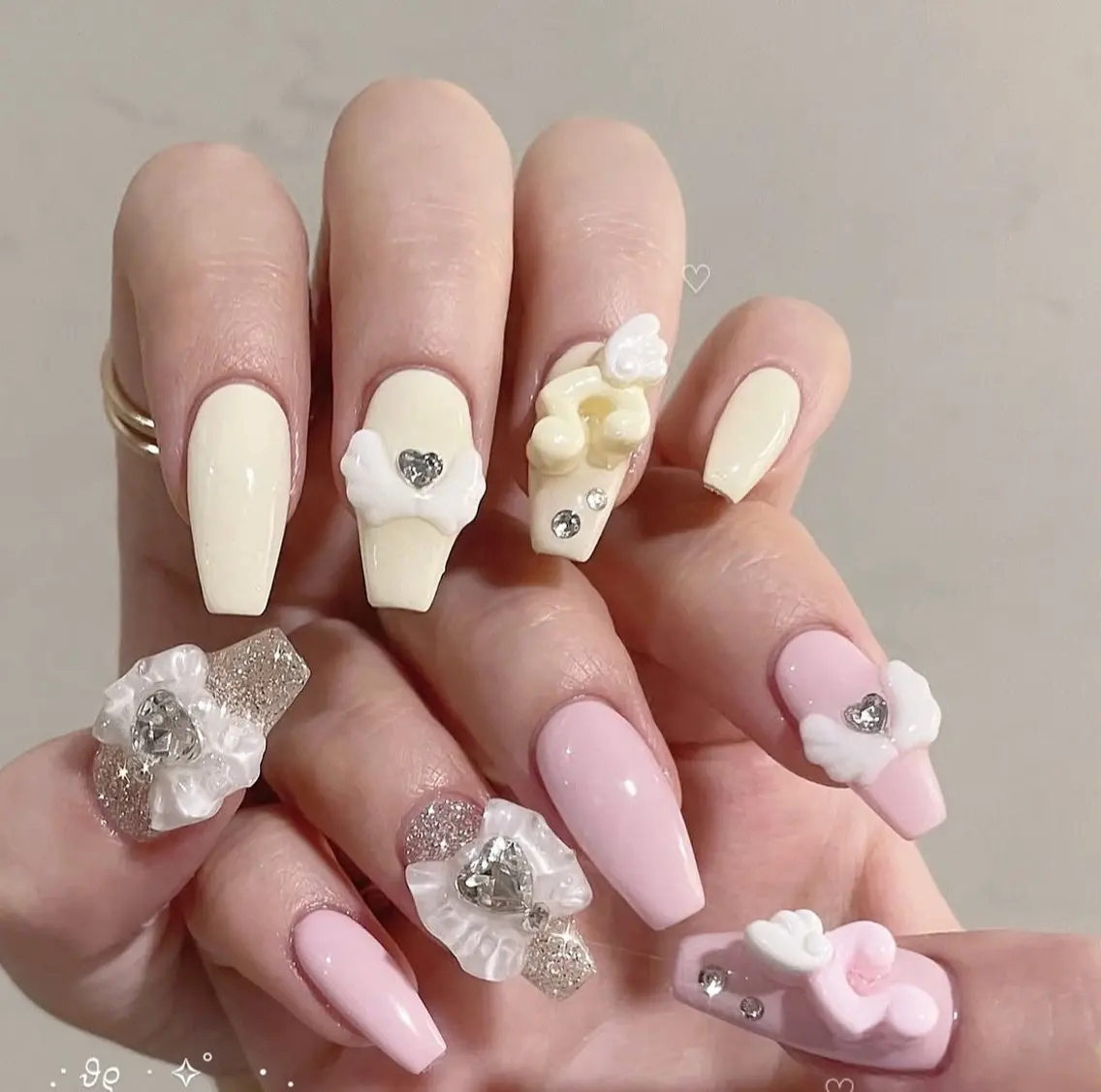 ネイル オーロラネイル フレンチネイル ジェルネイル ハロウィン 韓国ネイル ハンドネイル neco H.babynailのネイルデザイン