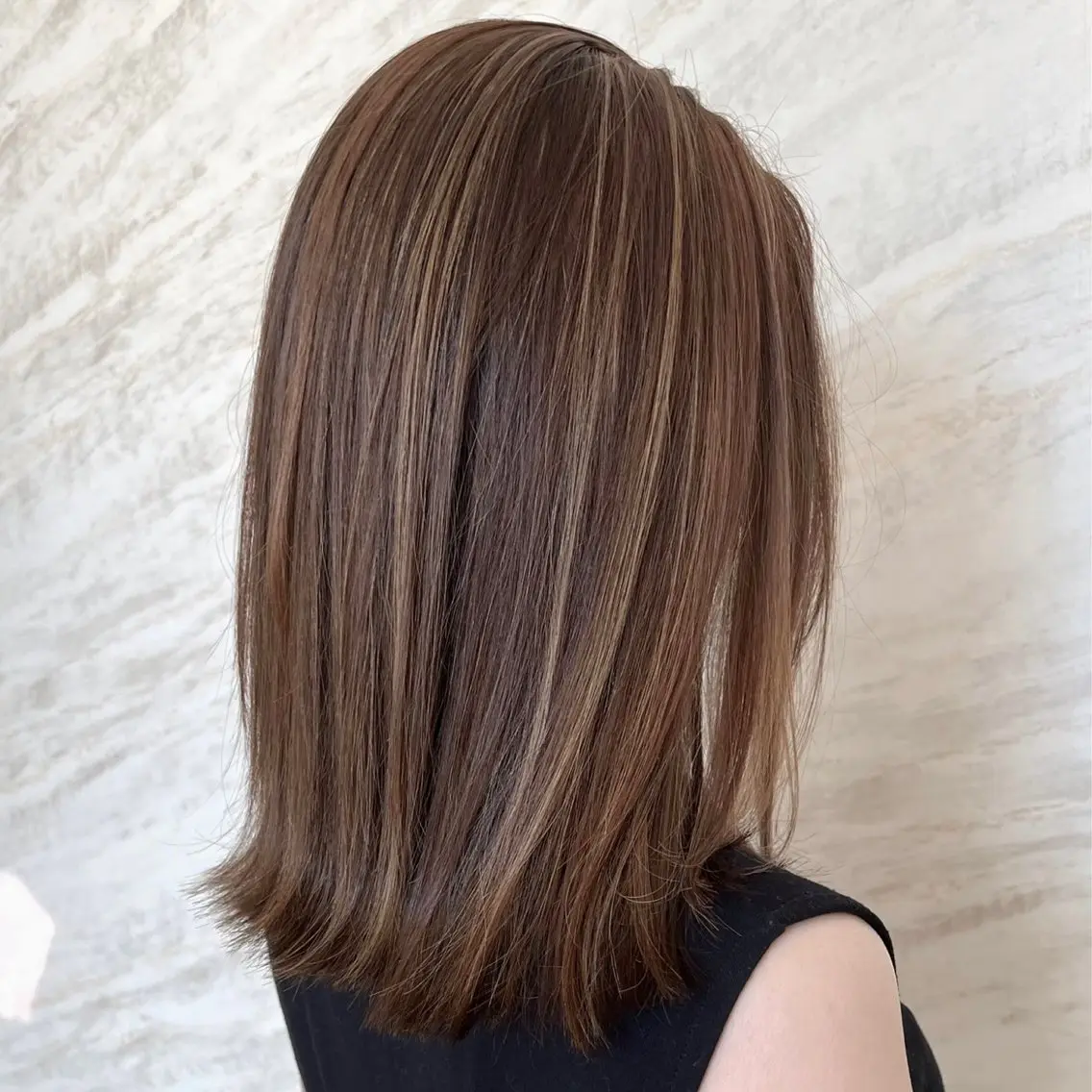 ミディアム カラー 顔周りカット/透明感 カラー🤍大塚蛍のヘアスタイル