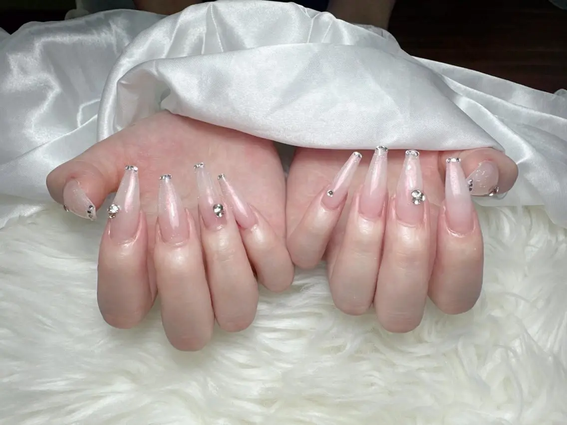 ネイル フレンチネイル 韓国ネイル 水色 マグネットネイル ニュアンスネイル ハンドネイル Hana Rose Nailのネイルデザイン