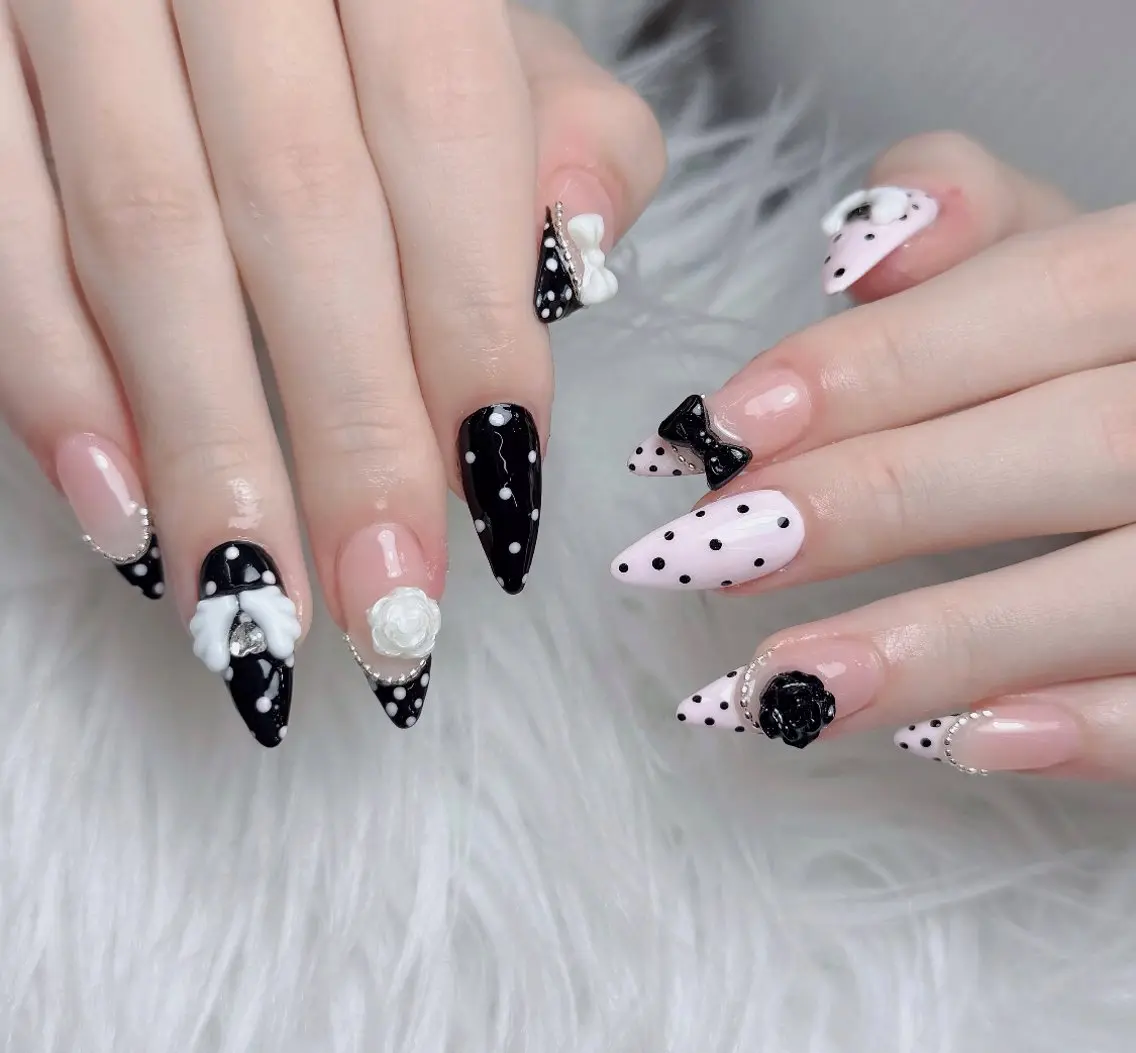 ネイル アートネイル フレンチネイル ジェルネイル 韓国ネイル マグネットネイル ハンドネイル Lenie Nailsのネイルデザイン