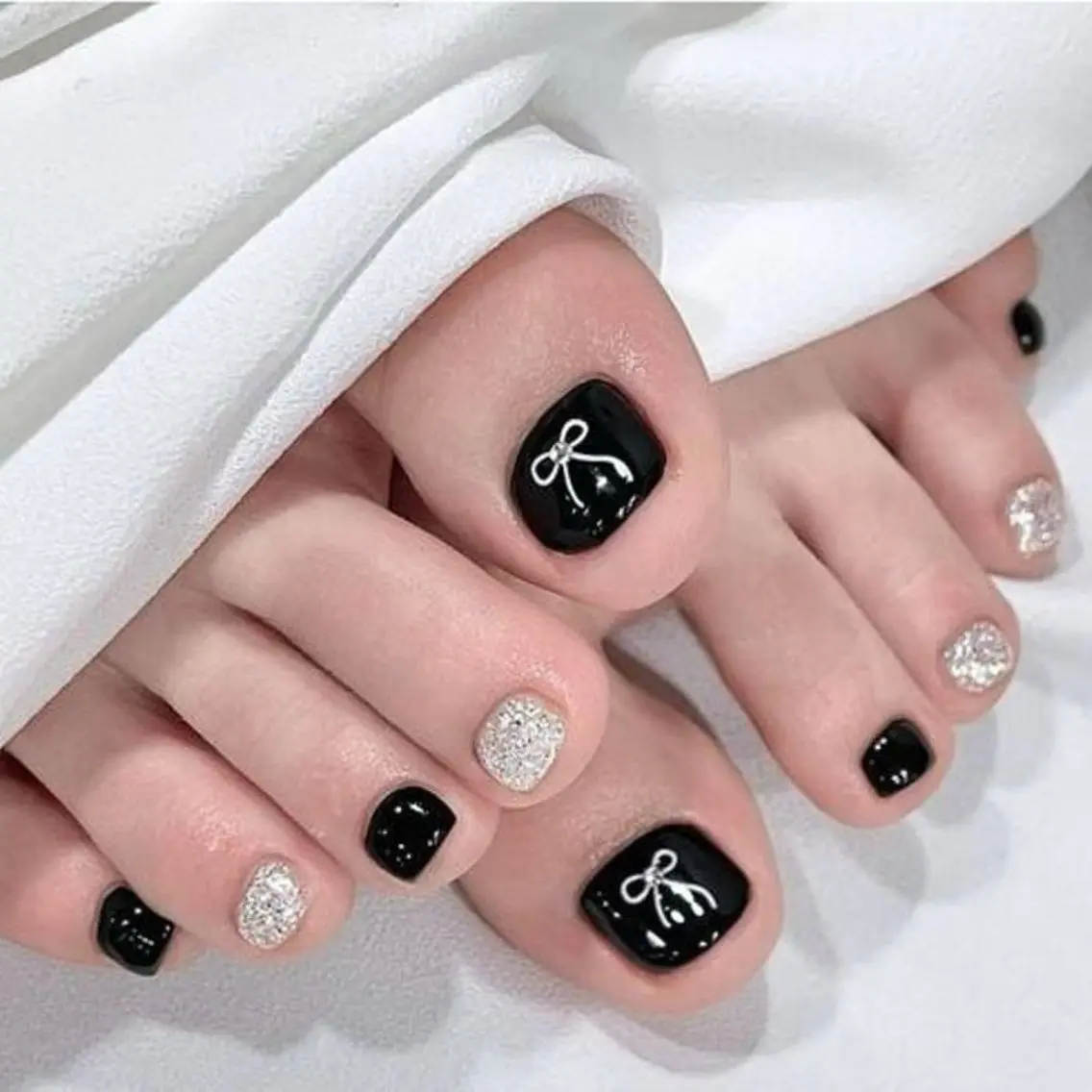 ネイル フレンチネイル ジェルネイル 韓国ネイル マグネットネイル マグネットフレンチ akina nailsのネイルデザイン