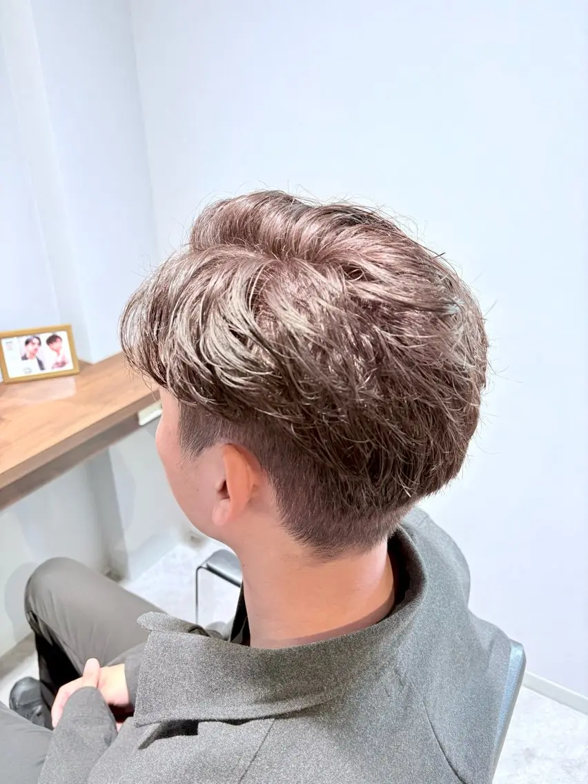 『ミニモ特別価格1日2名限定メンズメニュー』カット+ヘアカラー（ブリーチ無し）+頭皮デトックス🌈の写真