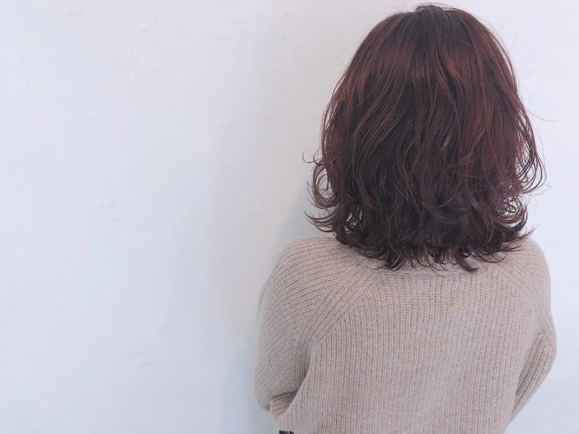 ミディアム カラー 伊藤 さやかのヘアスタイル
