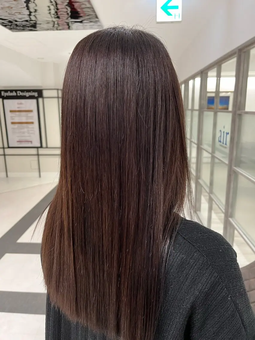 ロング カラー ブラウンカラー ナチュラルブラウン トリートメント 宝徳 伶奈のヘアスタイル