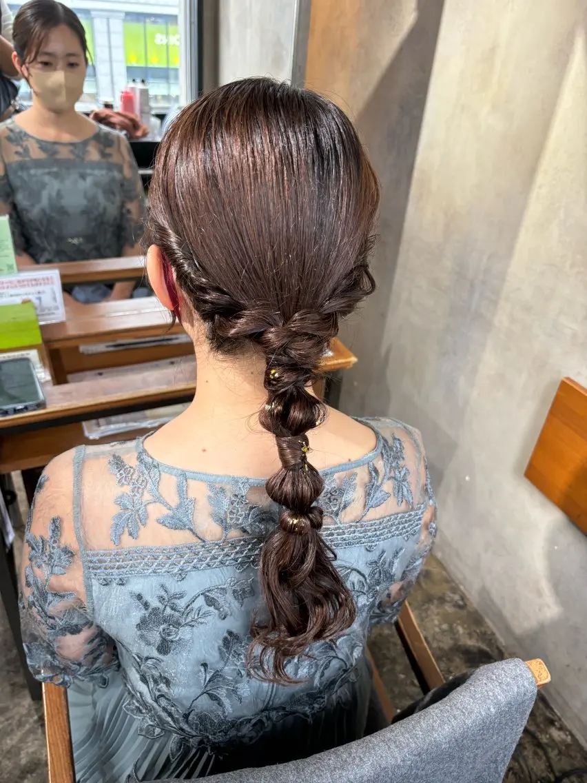 ロング ヘアアレンジ 梅田美容室 山崎海波のヘアスタイル