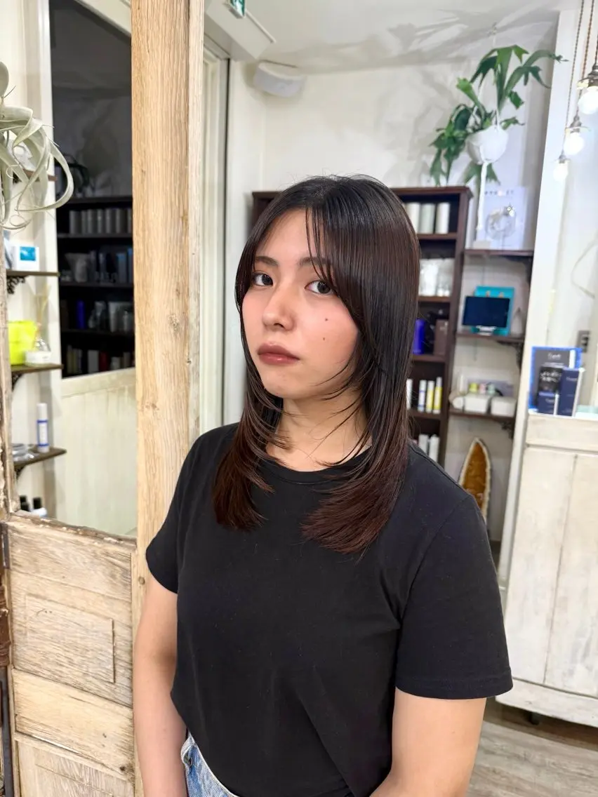 セミロング 顔周りカット レイヤーカット カット トリートメント ayaka/暖色/ レイヤーカット🩰のヘアスタイル
