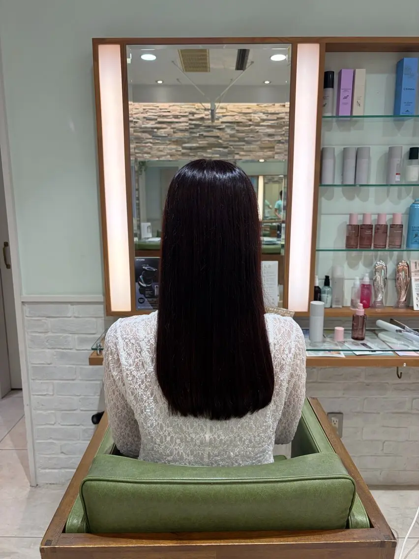 ロング ヘアカラー 市岡 穂華のヘアスタイル