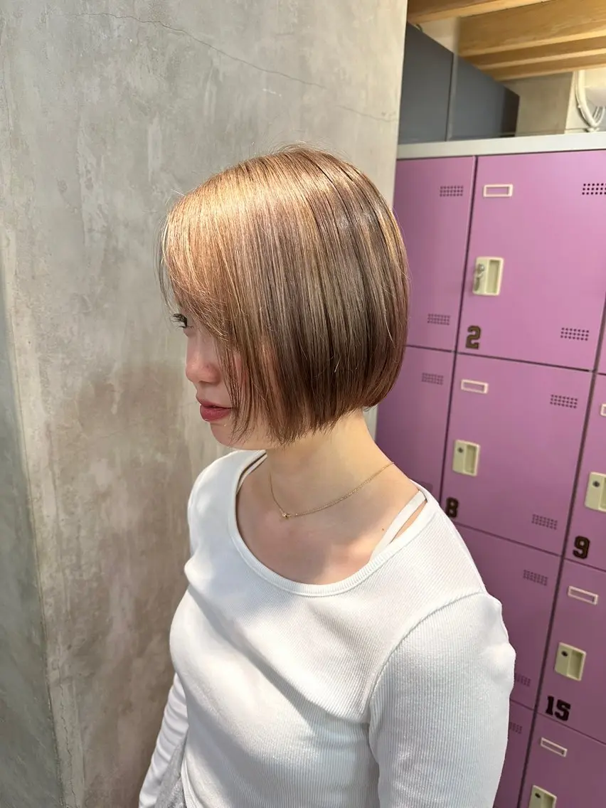 セミロング カラー カット ヘアカラー 艶ハイトーン🌈 ユウトのヘアスタイル