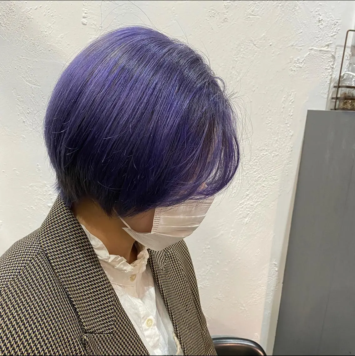 ショート カラー ヘアアレンジ メンズ アッシュ パープルカラー 東 寛道のヘアスタイル