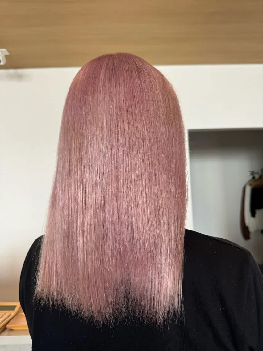 カラー ブリーチ ピンクカラー ホワイトピンク ma hiのヘアスタイル
