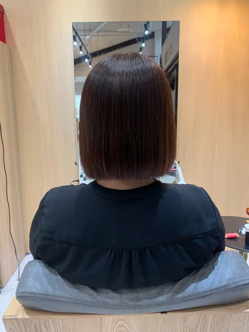 ショート ボブ 縮毛矯正 本多 永佳のヘアスタイル