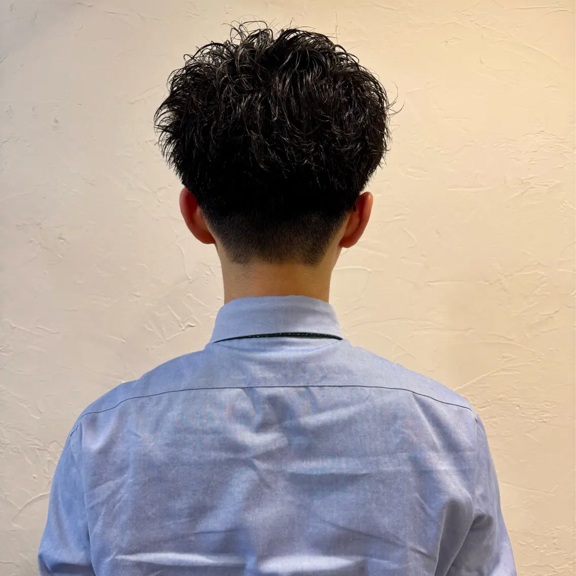 ショート パーマ メンズ アップバング メンズ就活ヘア メンズパーマ メンズショート スパイキーショート カット パーマ ヘアセット 【池袋/スパイキー ショート】ⓝⓘⓜⓤのヘアスタイル