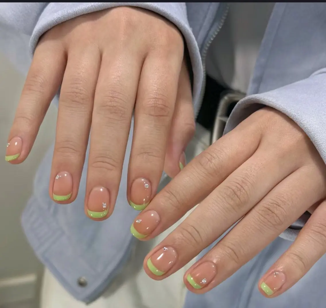 ネイル ハンドネイル 🍑 momo_nailのネイルデザイン