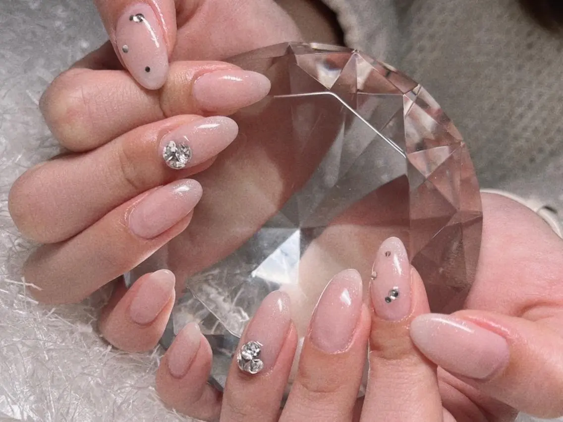ネイル オーロラネイル 長さ出し フレンチネイル ジェルネイル グラデーション ハンドネイル Nail&eye Belire 新宿のネイルデザイン