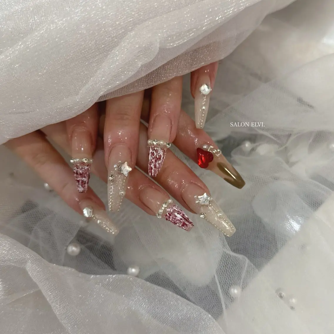 ネイル SALON ELVI.のネイルデザイン