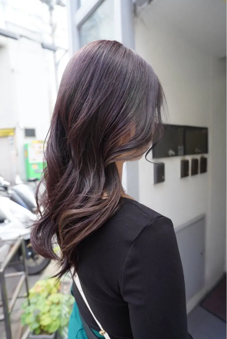 セミロング カラー グレージュ インナーカラー ラベンダーカラー Kaho/大阪心斎橋 ボブ/レイヤー/艶髪のヘアスタイル
