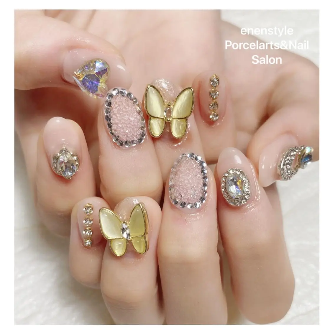 ミディアム ネイル 🐾enen style 🐾のネイルデザイン