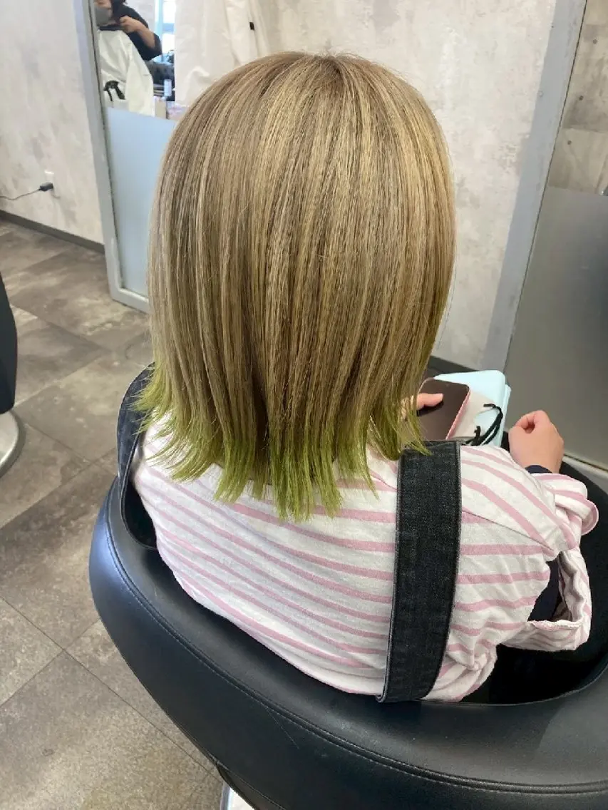 ショート カラー 古橋 瑞希のヘアスタイル