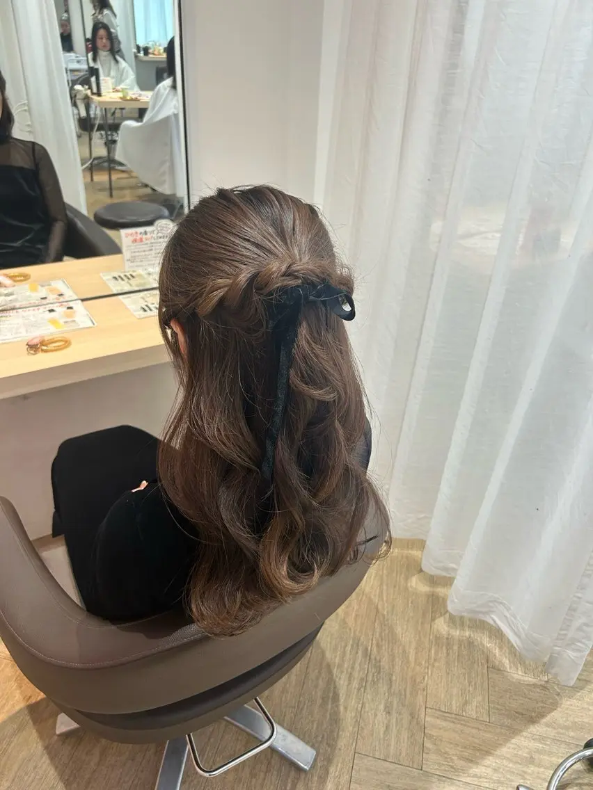 ロング ヘアアレンジ ヘアセット 砂野 真璃奈のヘアスタイル