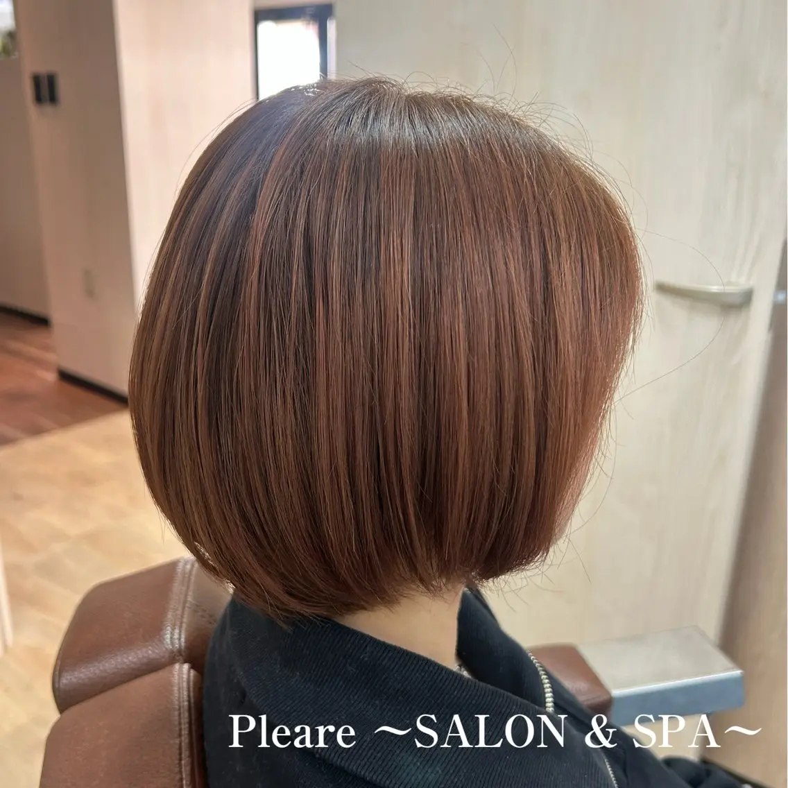 ショート カラー ブリーチ トリートメント カット ヘアカラー トリートメント イワサ カオリのヘアスタイル