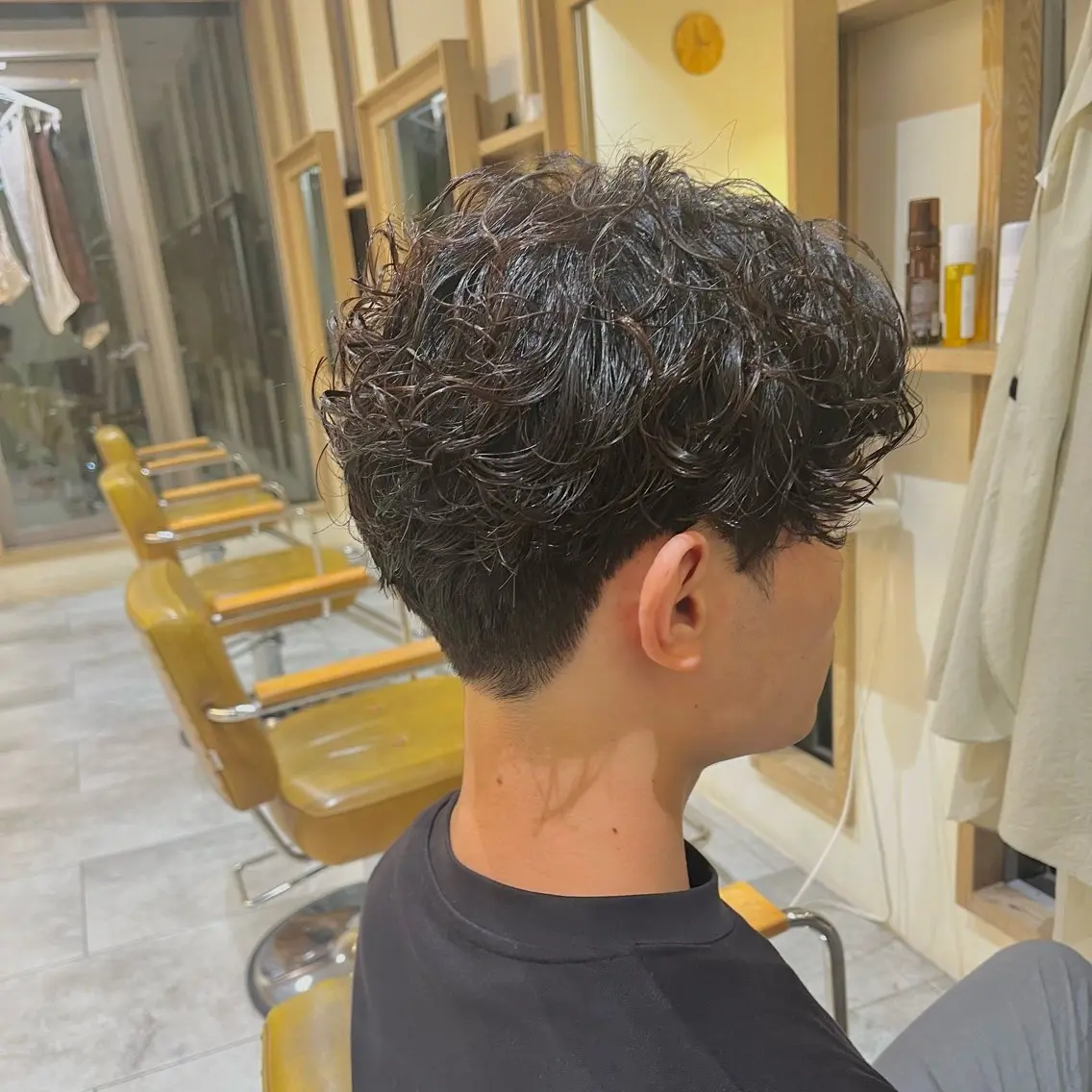 ショート パーマ メンズ メンズパーマ 刈り上げ 外国人風カラー カット パーマ 🌿パーマ/ ナチュラル/蒼真🍃のヘアスタイル
