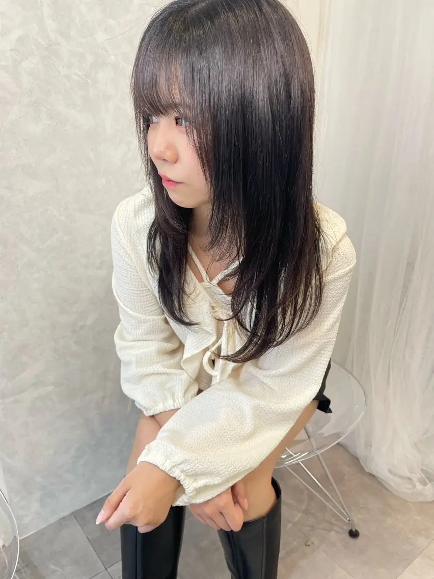 ロング ロングレイヤー 顔まわりレイヤー 髪質改善 韓国風ヘア レイヤーカット カット 縮毛矯正 トリートメント Yusei/似合わせ /韓国風レイヤーのヘアスタイル