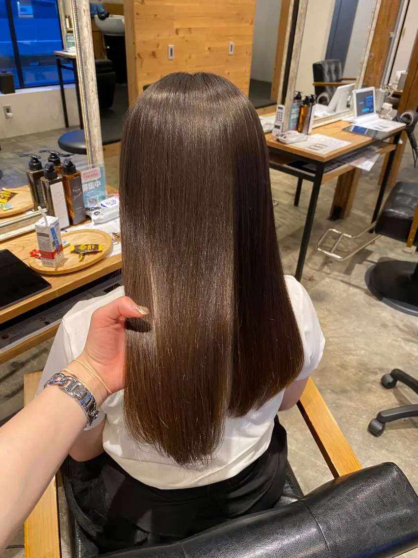 カラー パーマ カット 縮毛矯正 高矢 結衣子のヘアスタイル