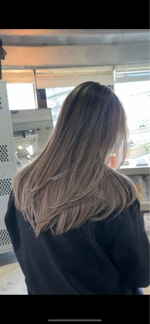 ロング ✨横浜1カラー特化✨ カラー/縮毛/モデルのヘアスタイル
