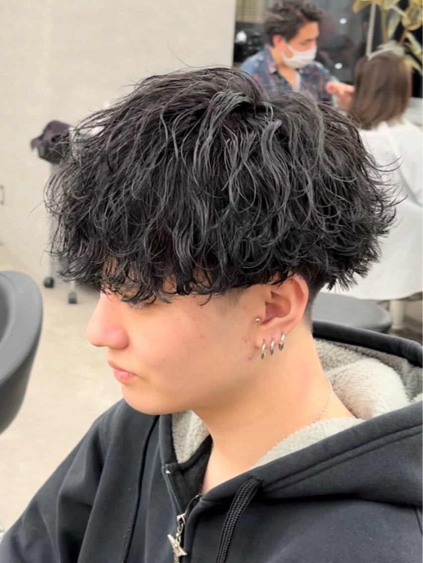 パーマ メンズ メンズパーマ 波巻きパーマ カット パーマ 大流行No.1メン ズヘアー流行先端🔥のヘアスタイル