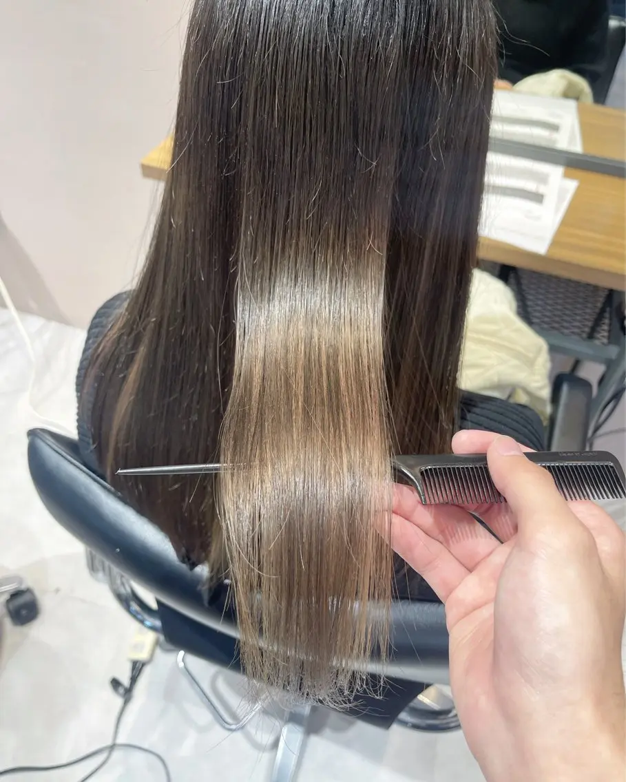ロング カラー 城間 晴人のヘアスタイル
