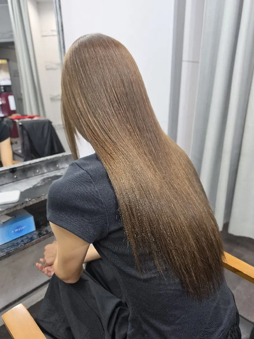 ロング カット 縮毛矯正 トリートメント 平田 広大のヘアスタイル