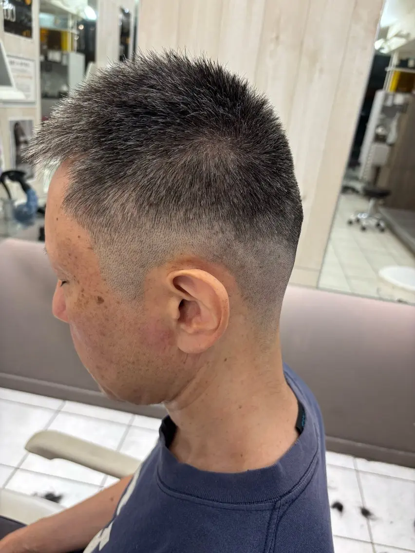 ショート メンズ ナチュラルカラー🌟 メンズカット保坂太一のヘアスタイル