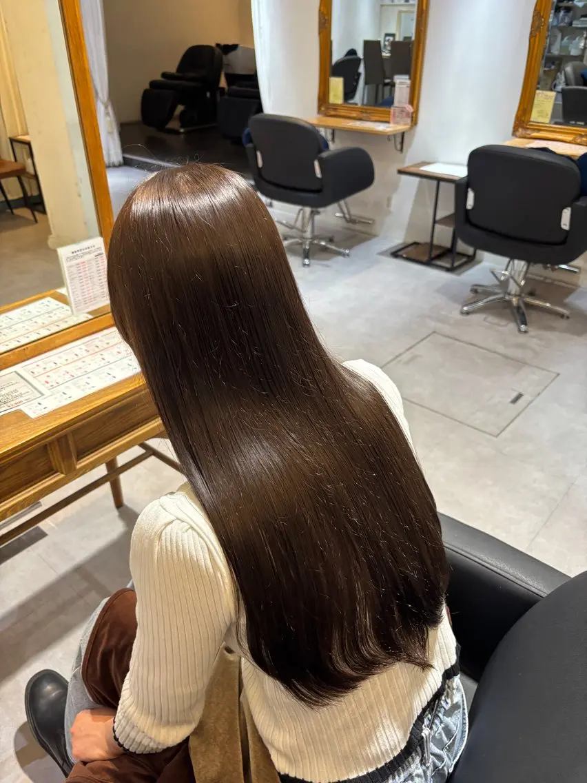 ロング 酸性ストレート カット 縮毛矯正 トリートメント ツヤカラー🫧Sae ネイルモデル募集中のヘアスタイル