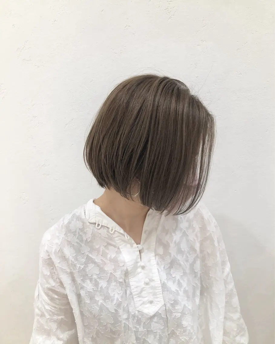 ミディアム カラー ショートボブ グレージュ ボブ ニュアンスカラー🫧 加納のヘアスタイル