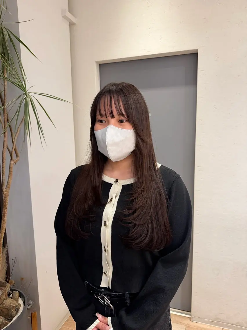 ロング 佐々木 彩羽のヘアスタイル