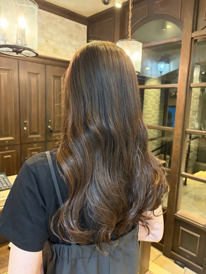 ロング パーマ せきや こころのヘアスタイル