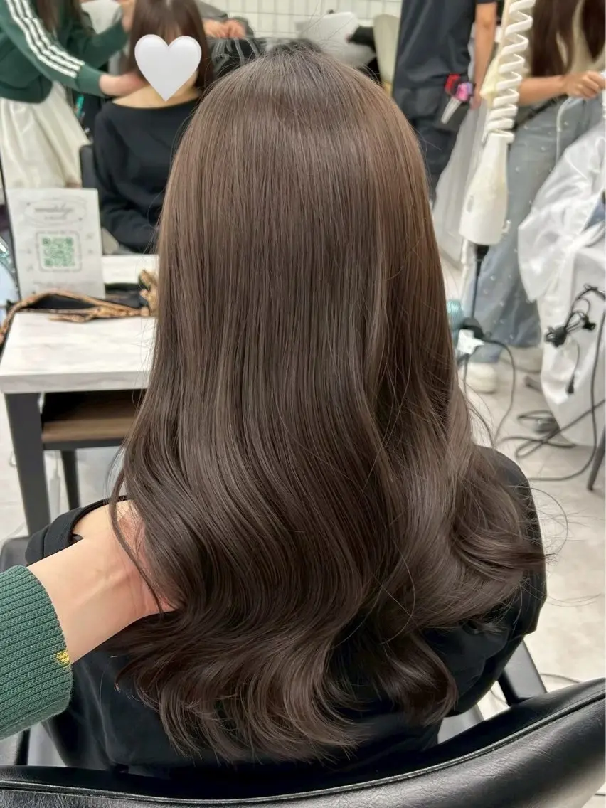 ロング なつき🎀韓国ヘア /透明感カラーのヘアスタイル