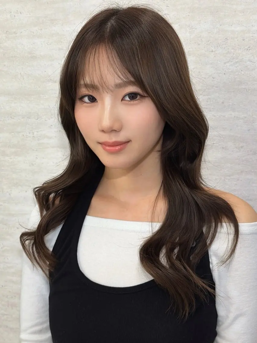 セミロング カラー ヘアアレンジ カット ヘアカラー 韓国レイヤーカット/ 儚げカラーチナツのヘアスタイル