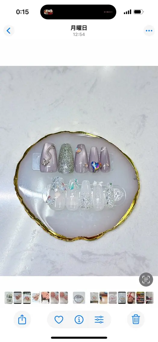 ネイル ボルドー チークネイル ドット 長さ出し フレンチネイル ハンドネイル Queeens nailのネイルデザイン