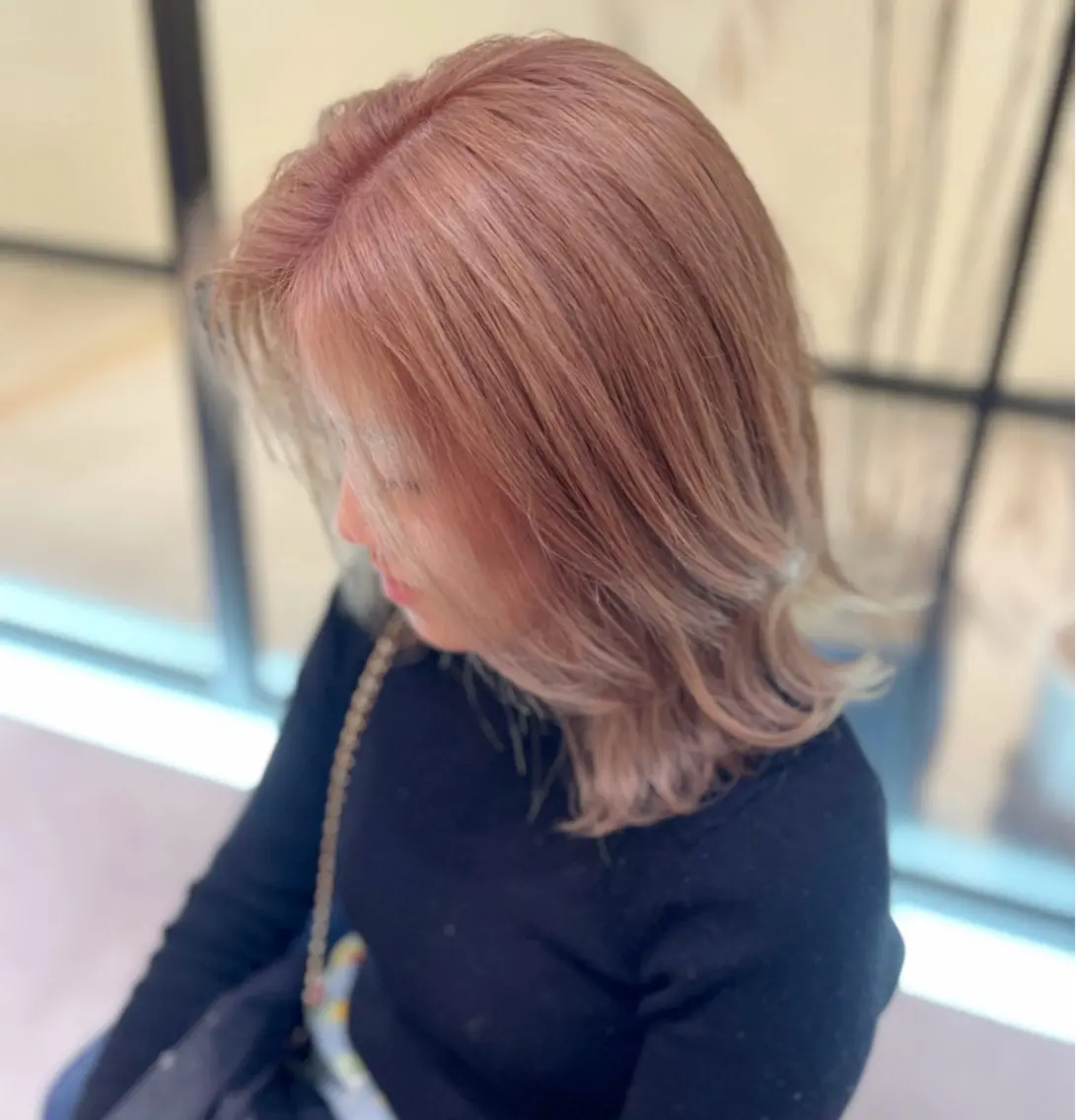 セミロング カラー カット ヘアカラー 西川 竜誠のヘアスタイル