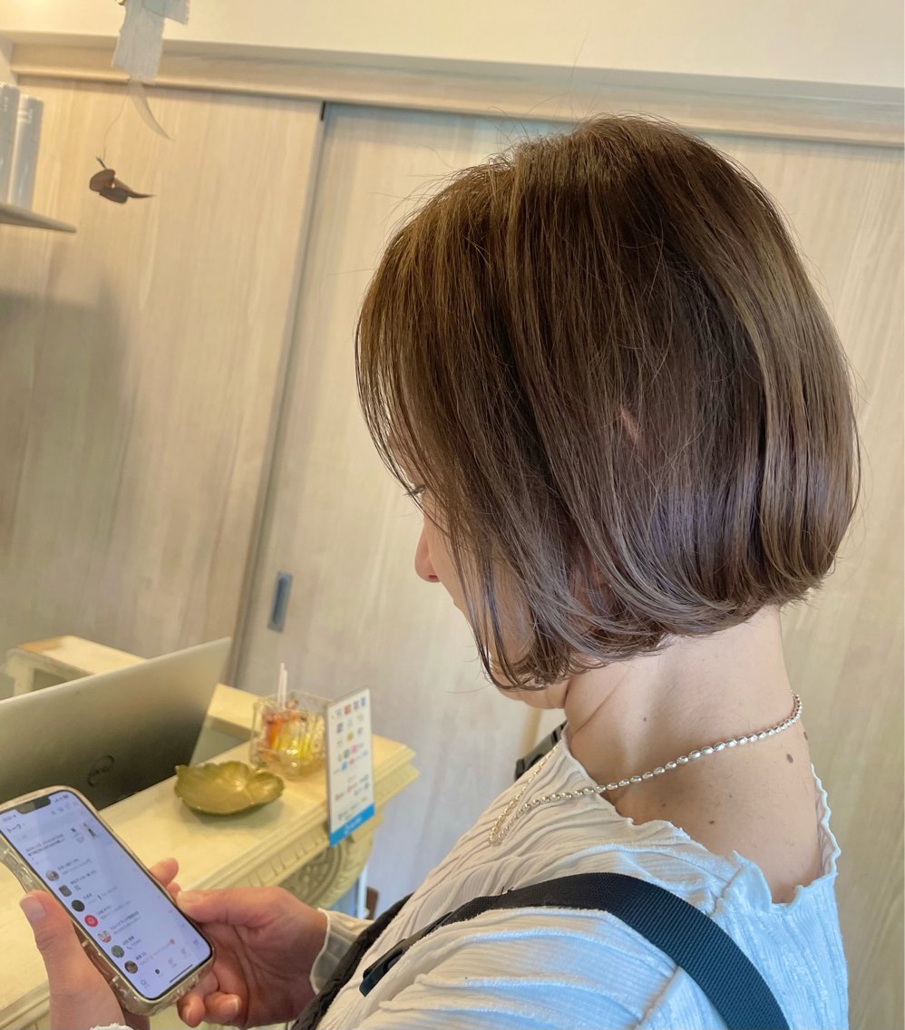 ミディアム ショートボブ ボブ 荒牧 絵美のヘアスタイル