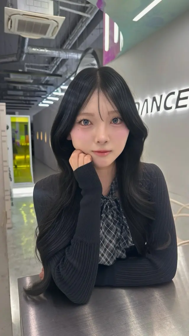 ロング カラー ヘアセット 上品モテヘア🩶 karen🩶のヘアスタイル