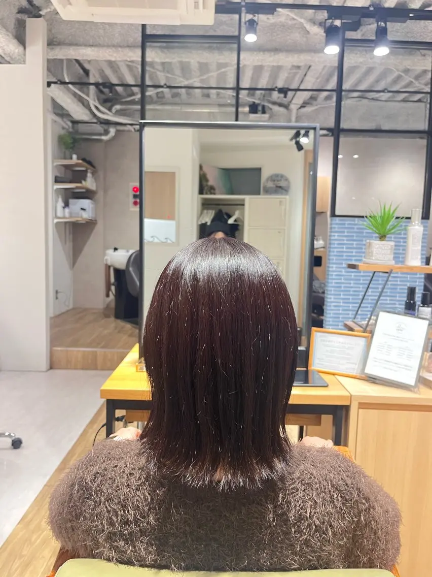 ミディアム カラー レイヤーカット 武田 綺音のヘアスタイル