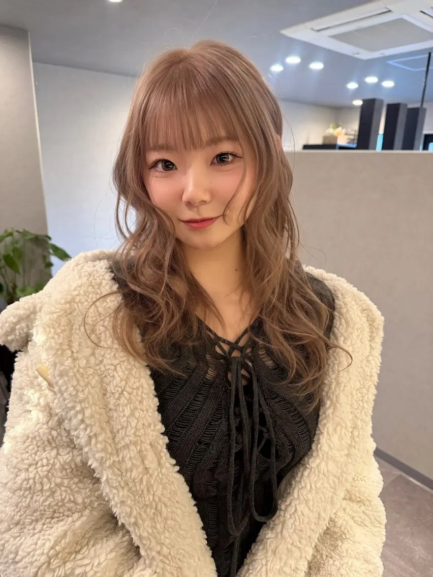 ミディアム カラー ベージュカラー ミルクティーベージュ ヘアカラー 透明カラー/レイヤー misaki °*のヘアスタイル