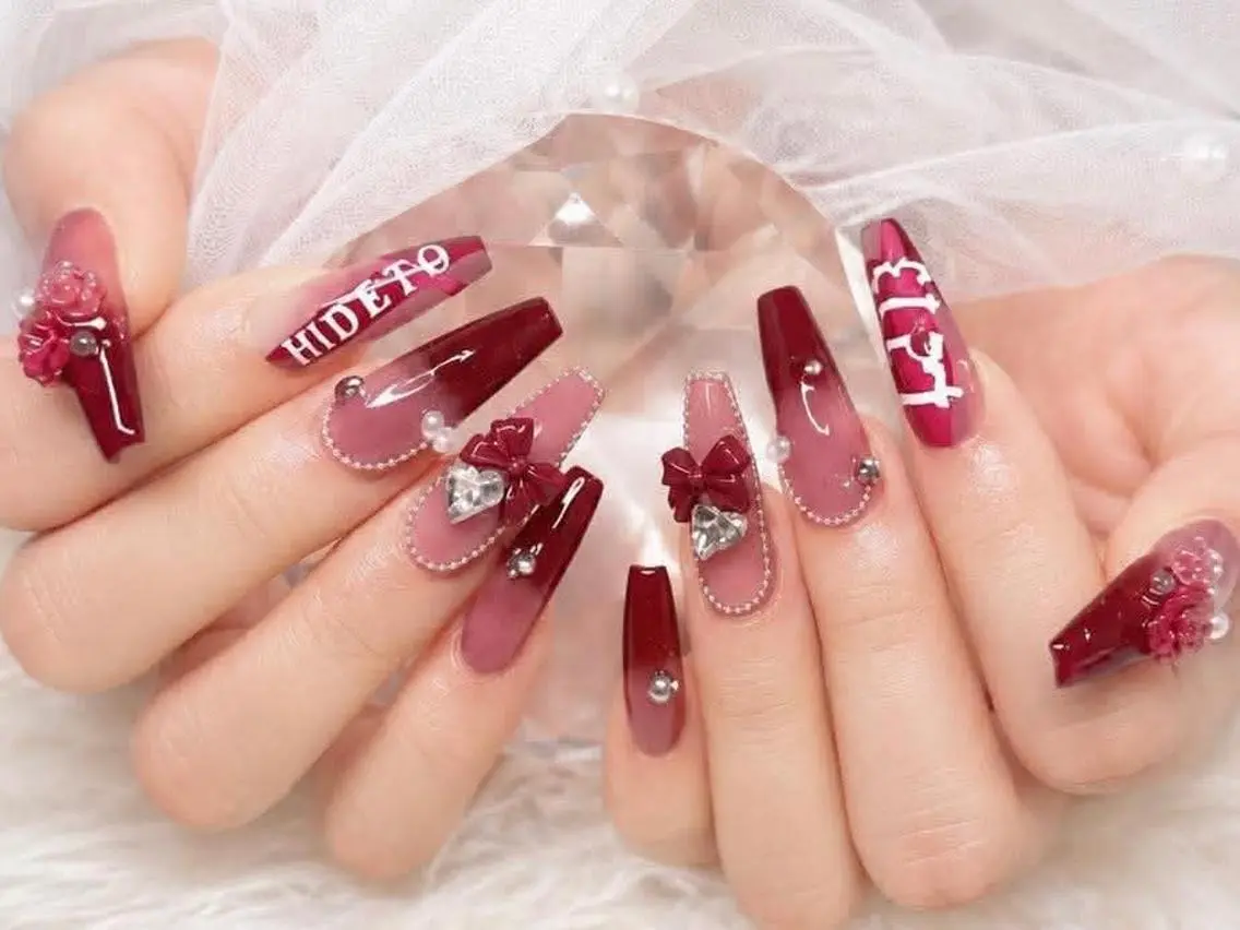 ロング カラー グラデーションカラー 韓国風ヘア ハンドネイル Bling Salonのネイルデザイン