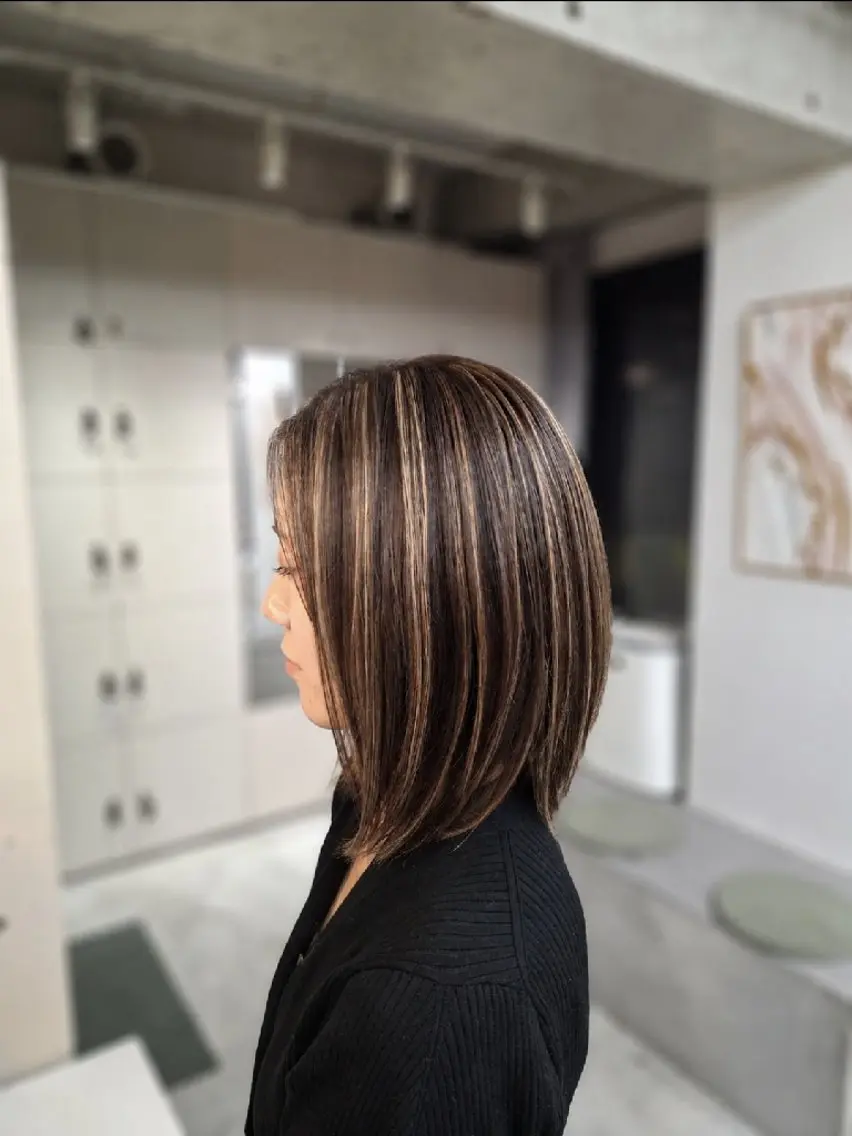 カラー ハイライトカラー 今岸 寛子のヘアスタイル
