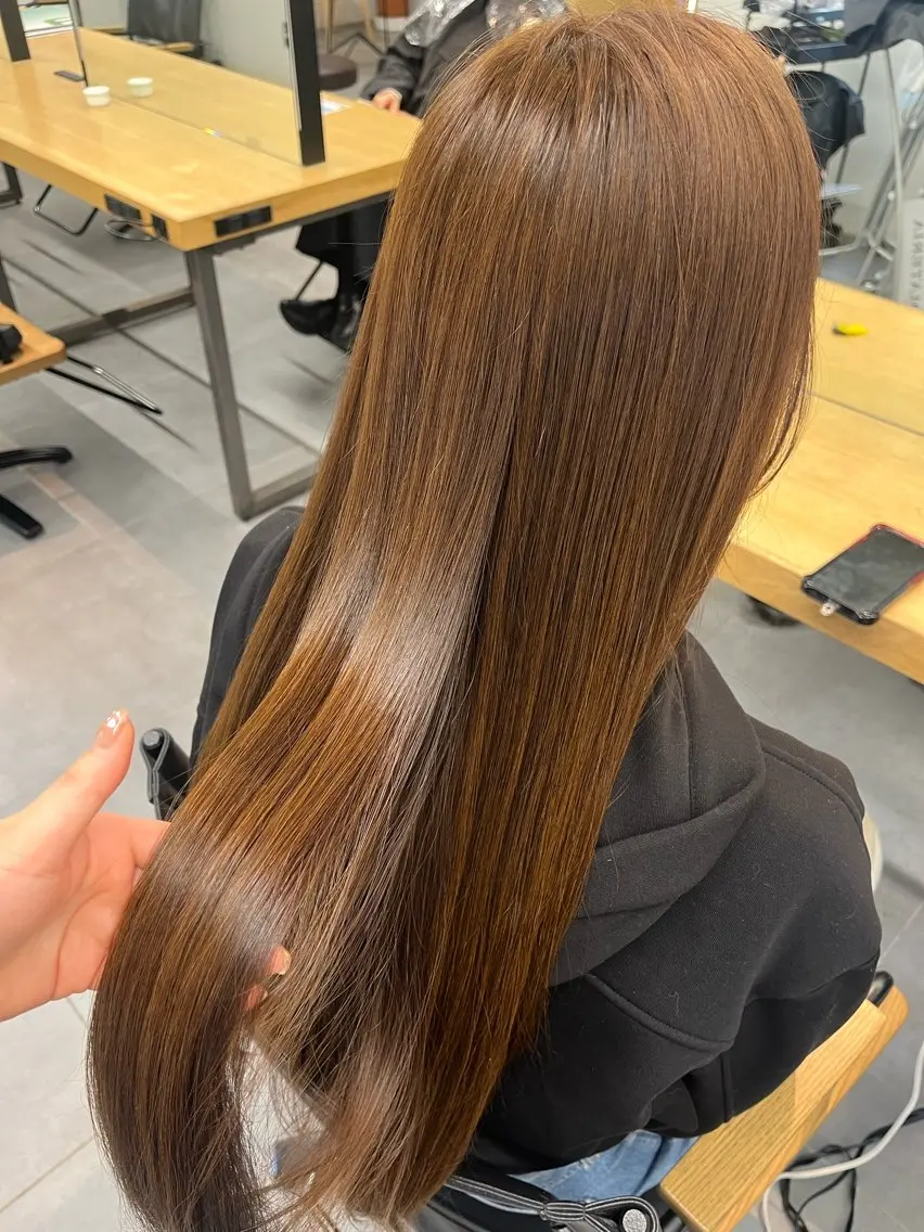 ロング カラー ブラウンカラー ヘアカラー トリートメント miu / Balance天王寺のヘアスタイル