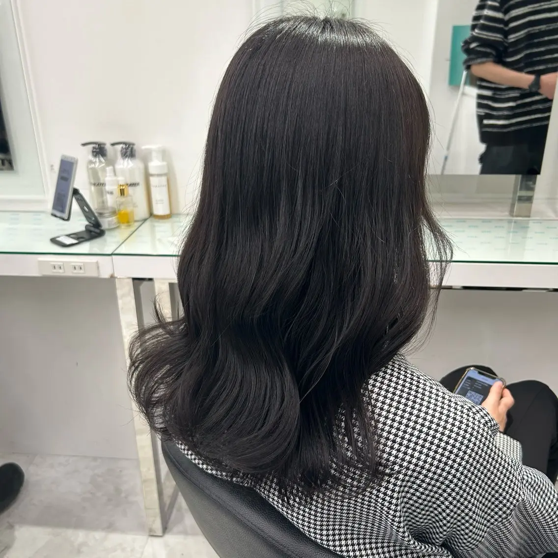 セミロング ヘアカラー 🤍大人っぽ韓国暗髪 🤍Asuka🤍のヘアスタイル